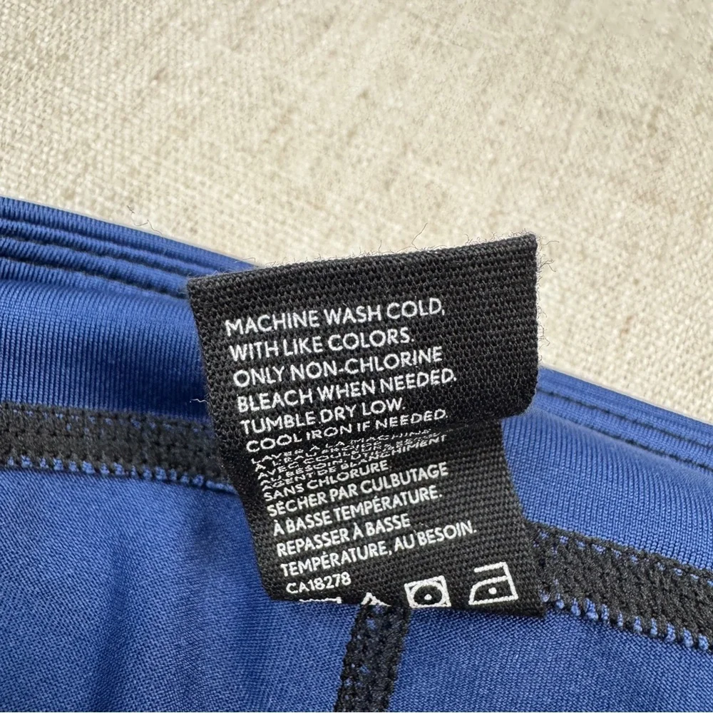 HUE Active Cropped Flare Leggings Womens S Small Prussian Blue Black NWOT